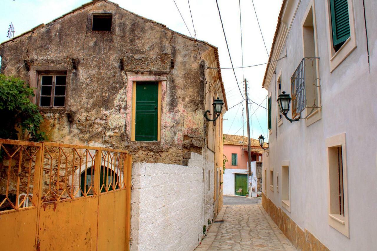 Country Traditional House In Corfu Village, Greece Sinarádes Eksteriør bilde